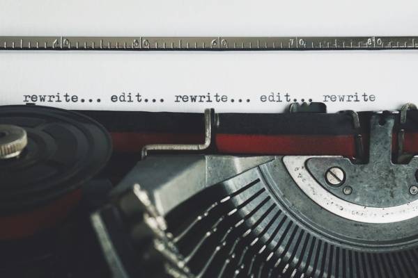 Rewrite Edit Text on a Typewriter, Niche Edit